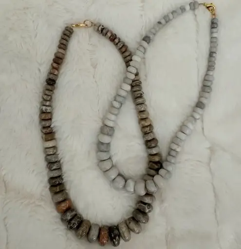 Neutral Tone Graduated Necklace